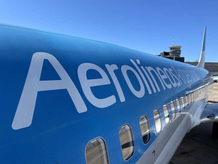Aerolíneas Argentinas volvió a sobrevolar el espacio aéreo de Venezuela