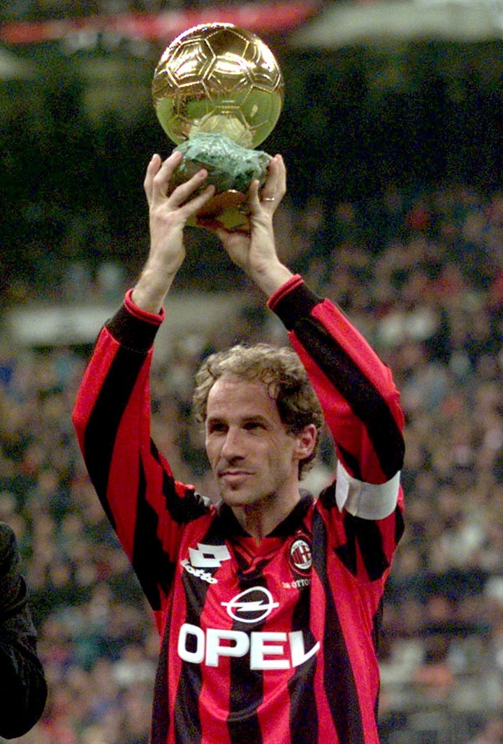 Cómo fue el emotivo homenaje a Franco Baresi en el Giuseppe Meazza antes del partido del Milan: "Adiós capitán"
