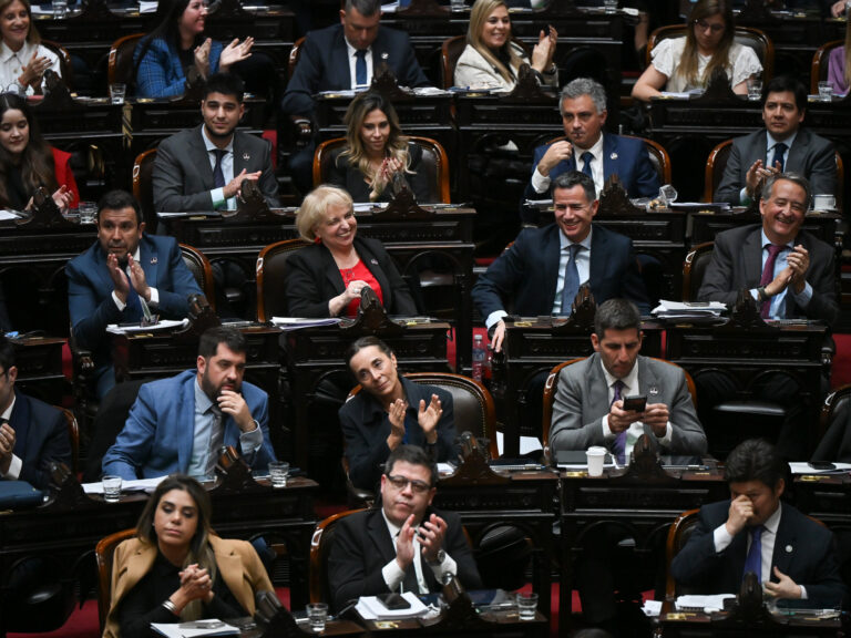 Con la exclusión de funcionarios, el oficialismo logró la media sanción de Inocencia Fiscal II y se define en el Senado