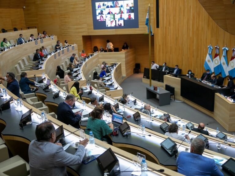 Córdoba: por los casos de abuso sexual a niñas los legisladores deberán responder por sus asesores, y endurecen los controles en la Legislatura