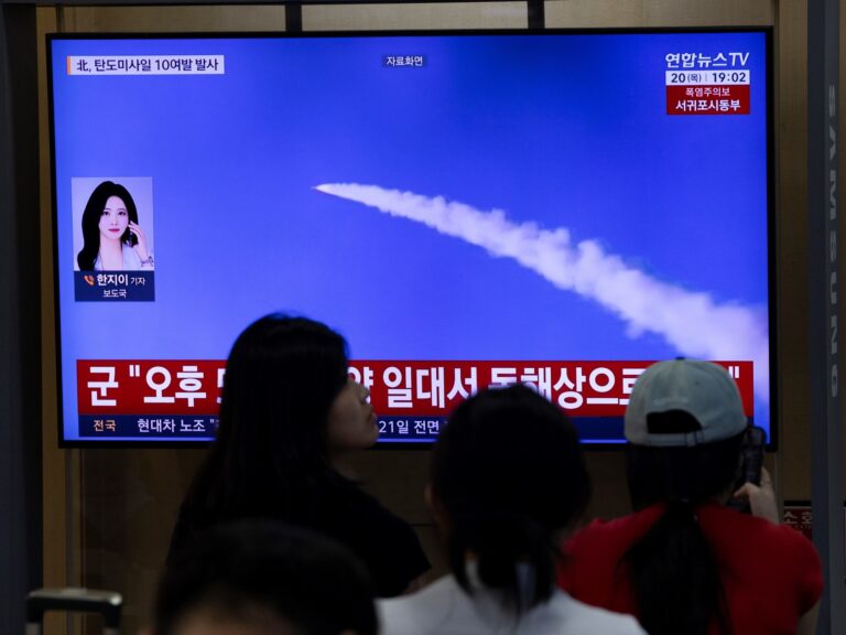 Corea del Norte lanza misiles tras descartar un acercamiento con Trump: "La política hostil de Estados Unidos sigue siendo la misma"