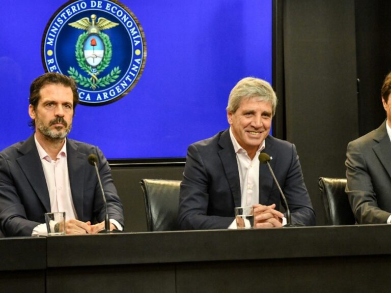 Créditos hipotecarios: el Gobierno usará fondos de Anses para que los bancos den préstamos con un tope de tasas