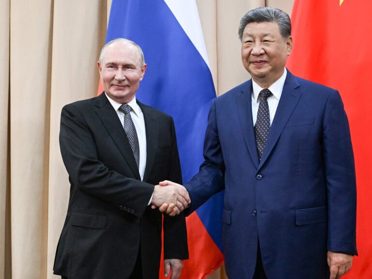 Demostración de fuerza diplomática: Xi y Putin se reúnen en la cumbre de la "OTAN" asiática