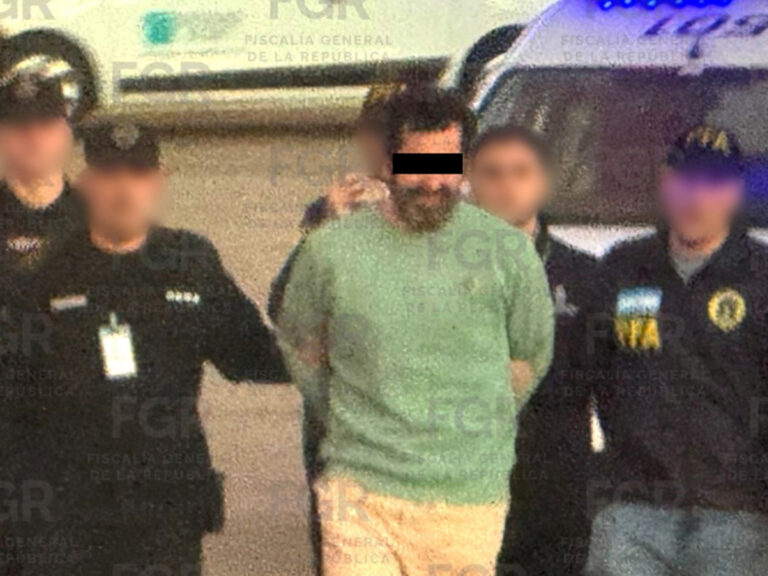 Deportaron a un exmilitar mexicano con alerta roja de Interpol acusado de tráfico de combustible y que había pedido asilo político en Argentina