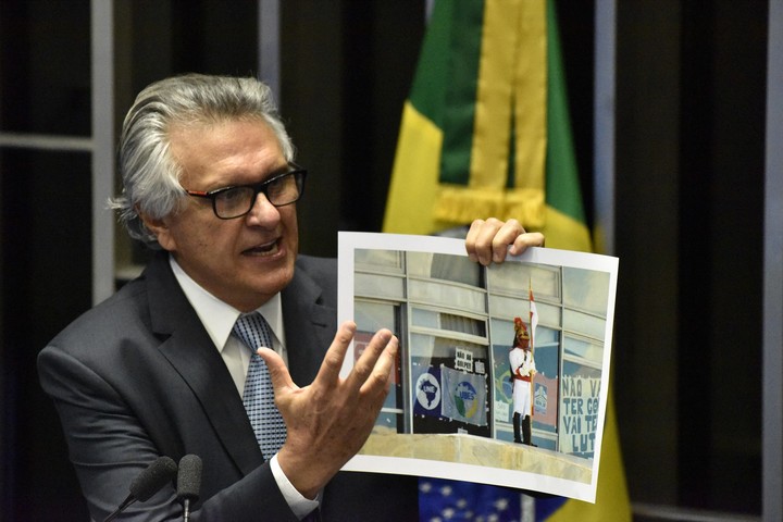 Ronaldo Caiado, cuando era senador en 2016. Foto EFE
