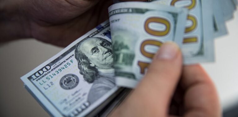 Dólar blue hoy: a cuánto cotiza este sábado 15 de agosto
