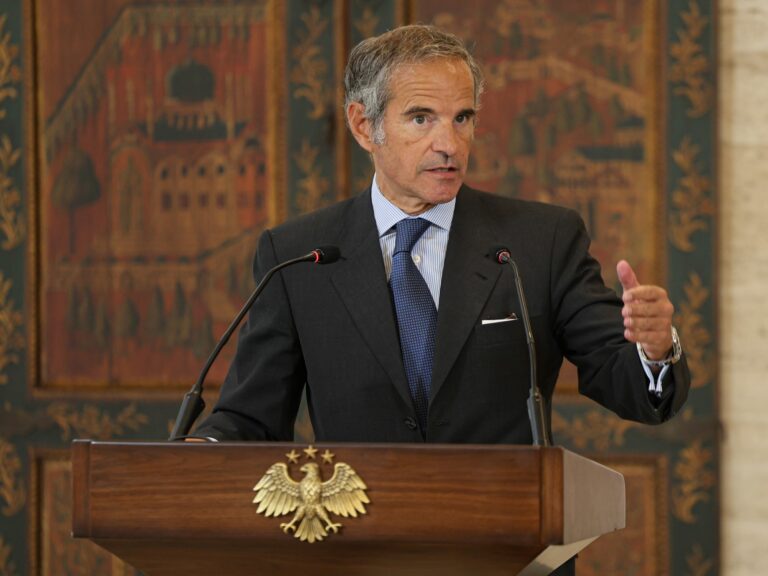 El argentino Rafael Grossi quedó entre los favoritos para ocupar la Secretaría General de la ONU