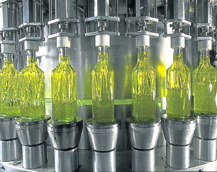 Para las exportaciones de aceite argentino, el USDA estima un volumen de 2,05 millones de toneladas para el ciclo 2026/27.