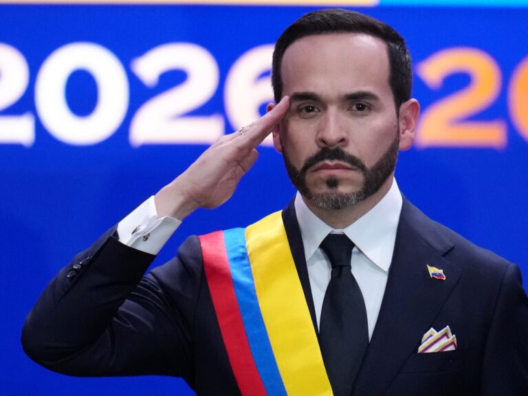El presidente de Colombia habló con Trump por el terremoto y le pidió que Estados Unidos suspenda los aranceles