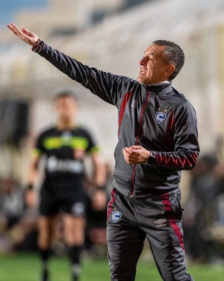 El sorprendente Cienciano que humilló 6-1 a Botafogo: cuatro argentinos y un polémico DT santafesino detrás de la hazaña