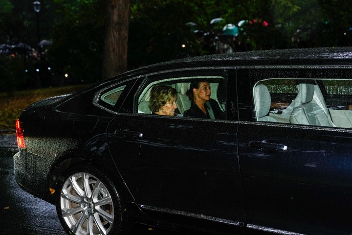 La reina Sonia y la princesa Märtha Louse en el cortejo funebre de Harald V. Foto Heiko Junge/NTB via AP