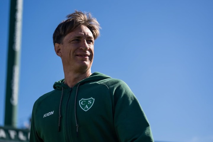Facundo Sava, entrenador de Sarmiento de Junín.