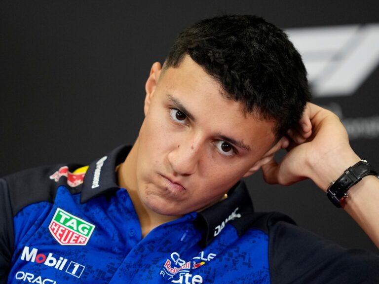 Isack Hadjar se bajó del GP de Países Bajos por lesión y otro piloto de la grilla de Fórmula 1 manejará su Red Bull