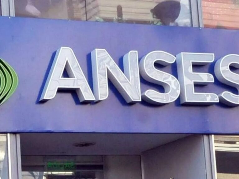 Jubilados y pensionados: el Gobierno confirmó un bono de hasta $70.000 para septiembre