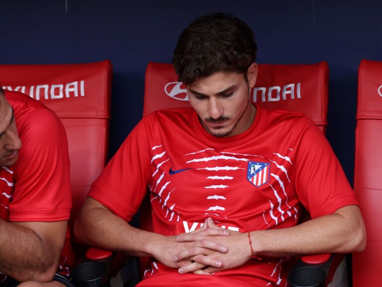 Julián Alvarez volvió a entrenarse en Atlético de Madrid, pero no juega ante Sevilla: qué pasa con su futuro y la opción Arsenal