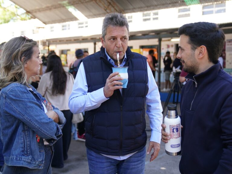 Massa se muestra cada vez más activo y Kicillof cree que es el candidato de Cristina