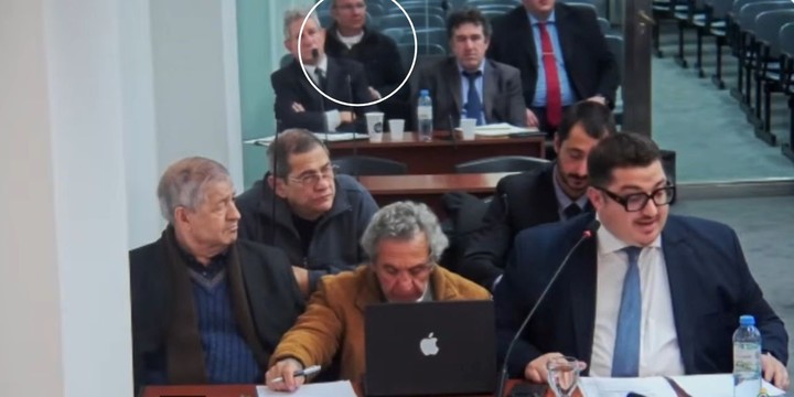 ¿Mensaje intimidatorio? Sugestiva aparición en Comodoro Py de un juez federal que está al borde del juicio político