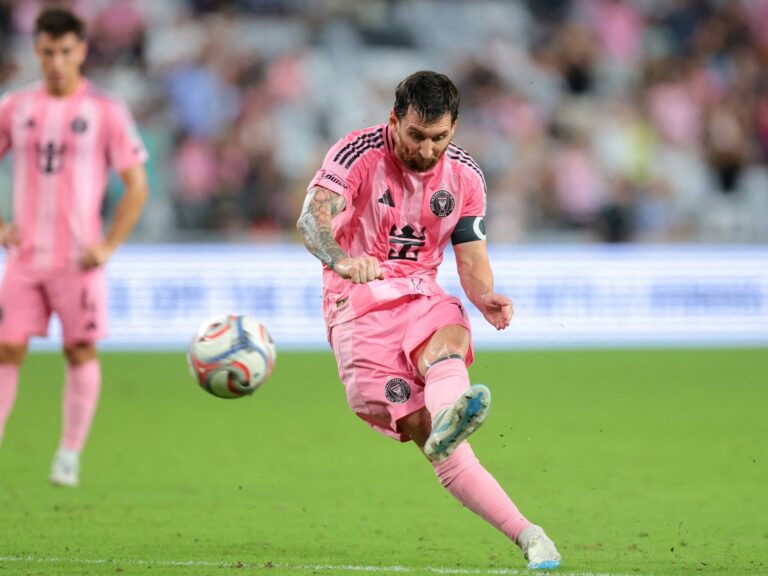 Messi, a los 39 años, reescribe los libros de los récords: póker por séptima vez y a punto de ser el mejor ejecutor de tiros libres de la historia