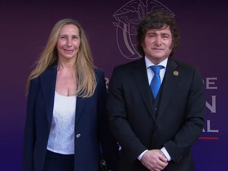 Nueva encuesta de una consultora muy optimista con Milei: fuego amigo y llamativa diferencia para 2027