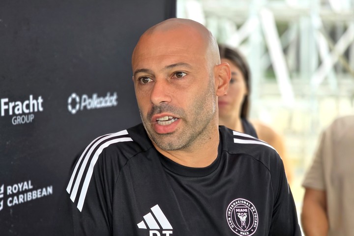 Mascherano, sin trabajo desde abril. Foto: EFE / Alberto Boal.