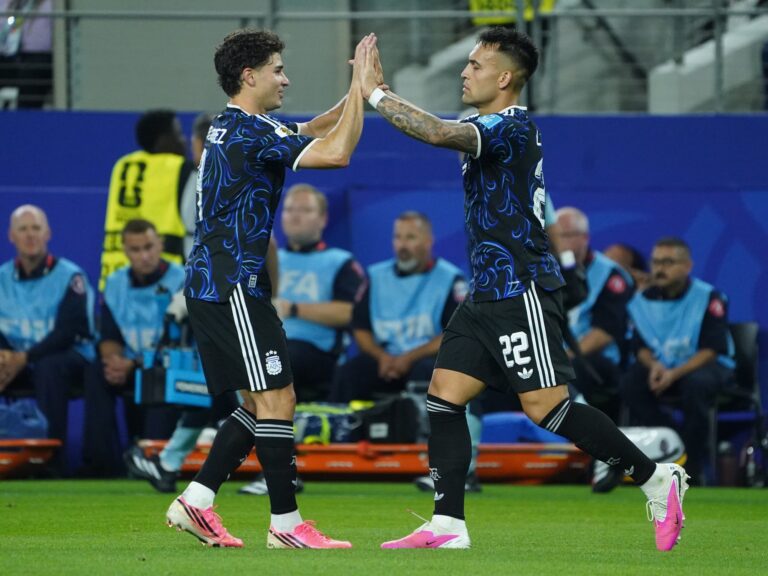¿Sale Julián y entra Lautaro? Complicado lo de Alvarez, Barcelona le apuntó al Toro del Inter