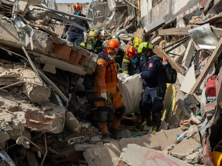 Terremoto de 7.4 en Colombia hoy, EN VIVO: todas las noticias del sismo este miércoles 19 de agosto