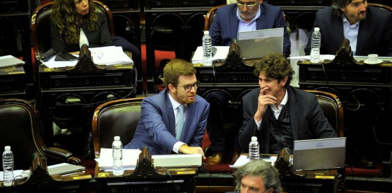 Tras los insultos de Milei, diputados opositores viajan a Brasil para "recomponer" la relación con Lula