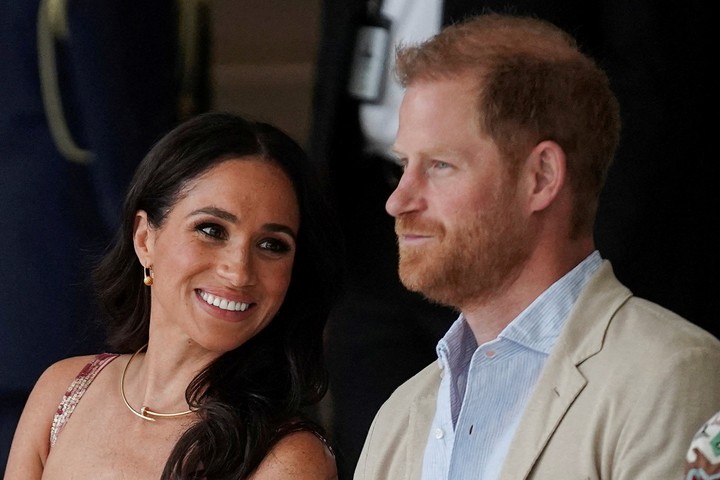 Harry y Meghan sorprendieron esta semana con la noticia de su regreso al reino. Foto: REUTERS 